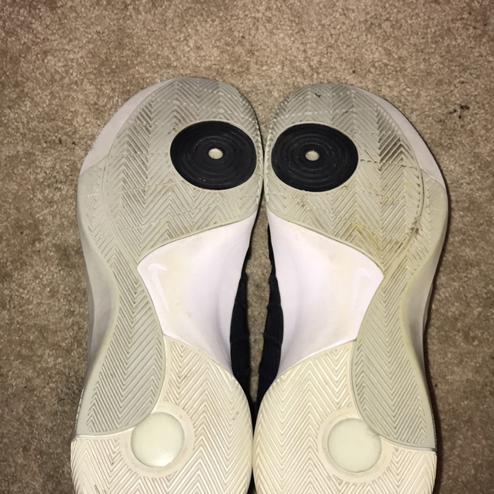 Nike Hyperdunk - image 3